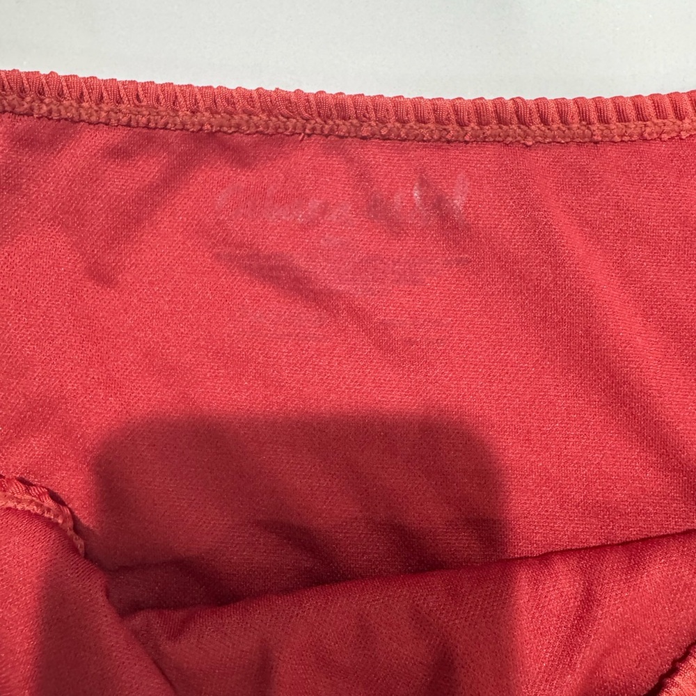 Red Textured Bikini set - Picture 2 of 6